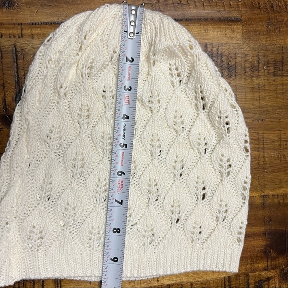 🆕 Mossimo - Ladies Knit Fall / Winter Hat - One Size - White / Ivory - Picture 6 of 6